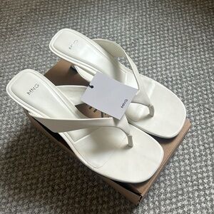 BRAND NEW NEVER WORN Mango Kitten Heel- EU 38